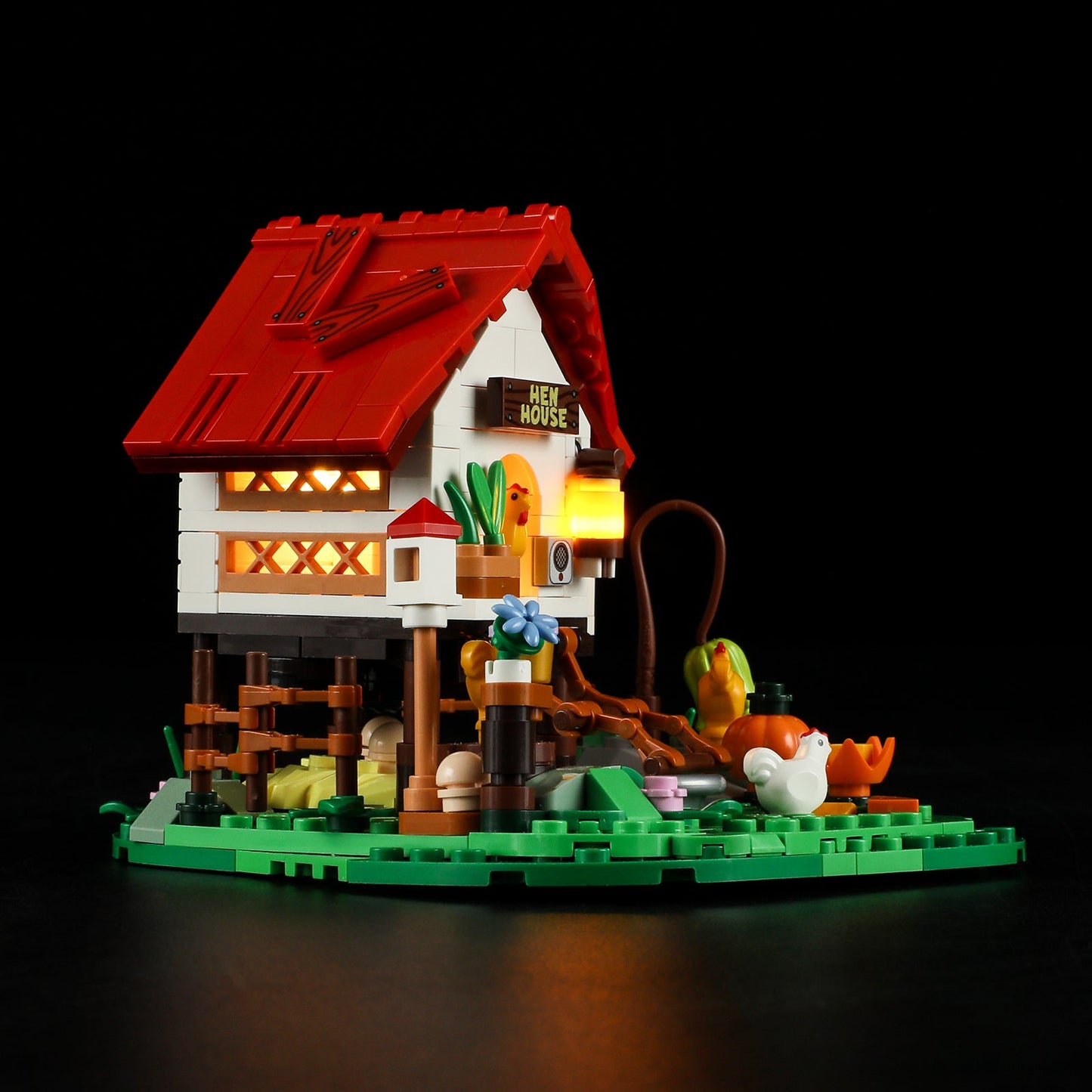 The Hen House 323 PCS