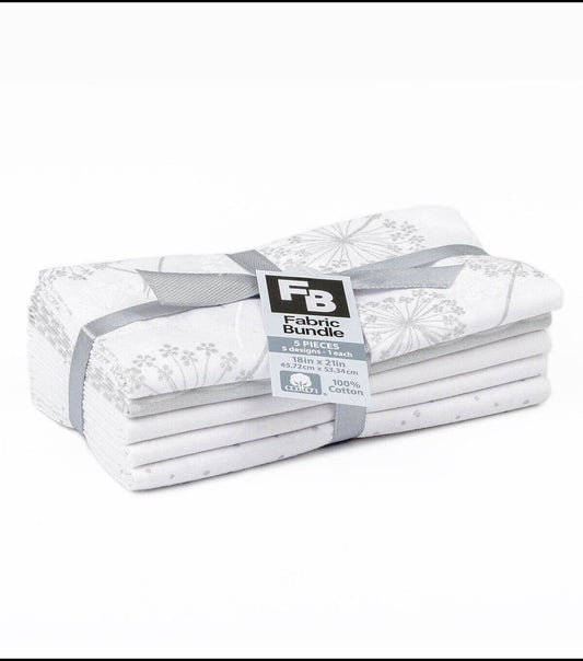 18 x 21 White Glitter Cotton Fabric Quarters 5ct by Keepsake Calico