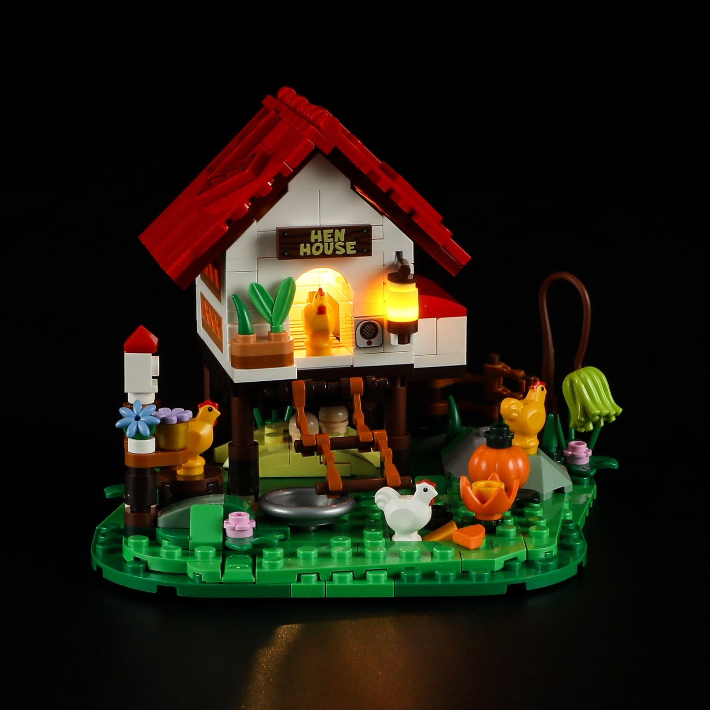 The Hen House 323 PCS