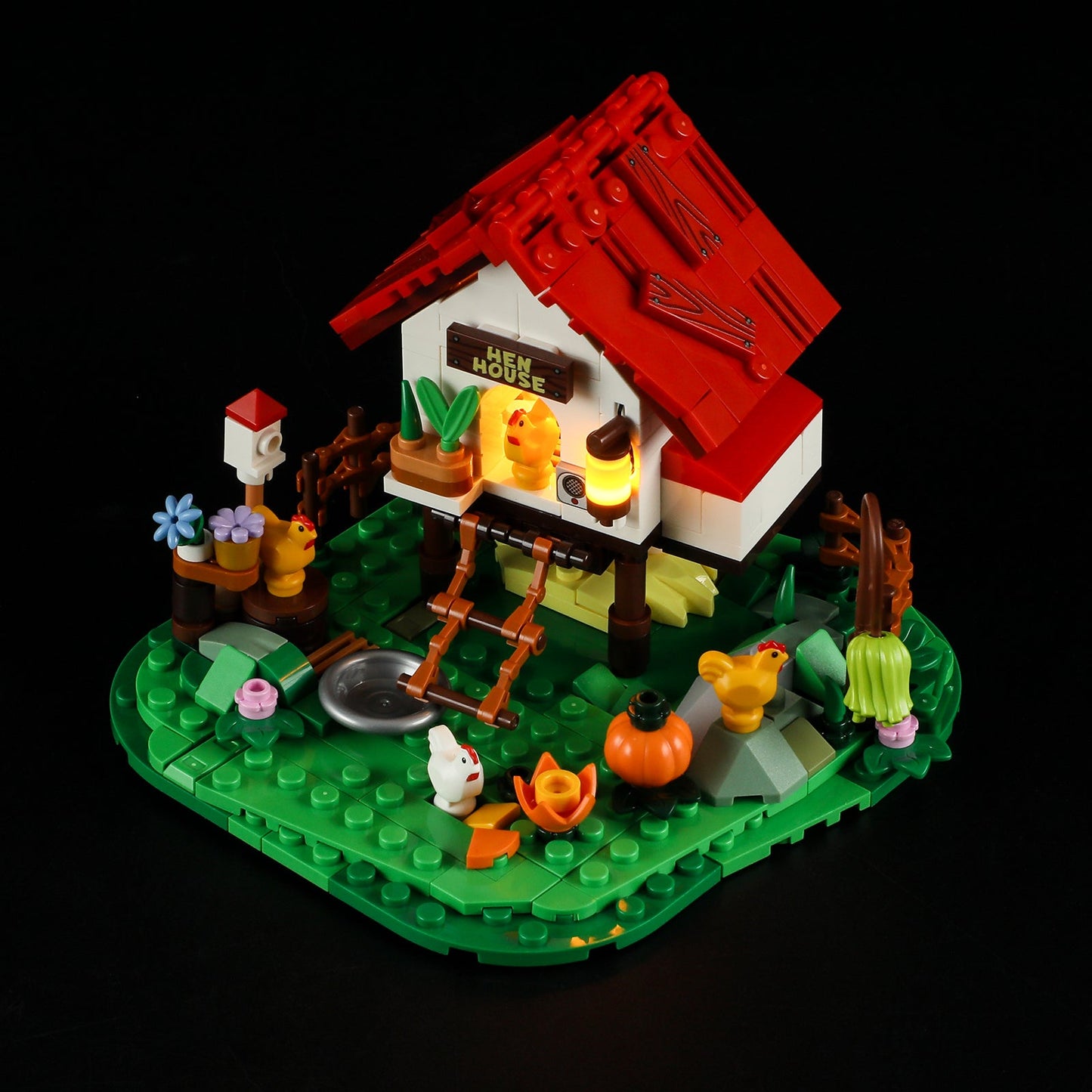 The Hen House 323 PCS
