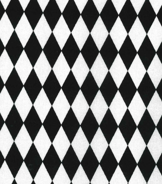 Black   White Diamond Quilt Cotton Fabric by Keepsake Calico